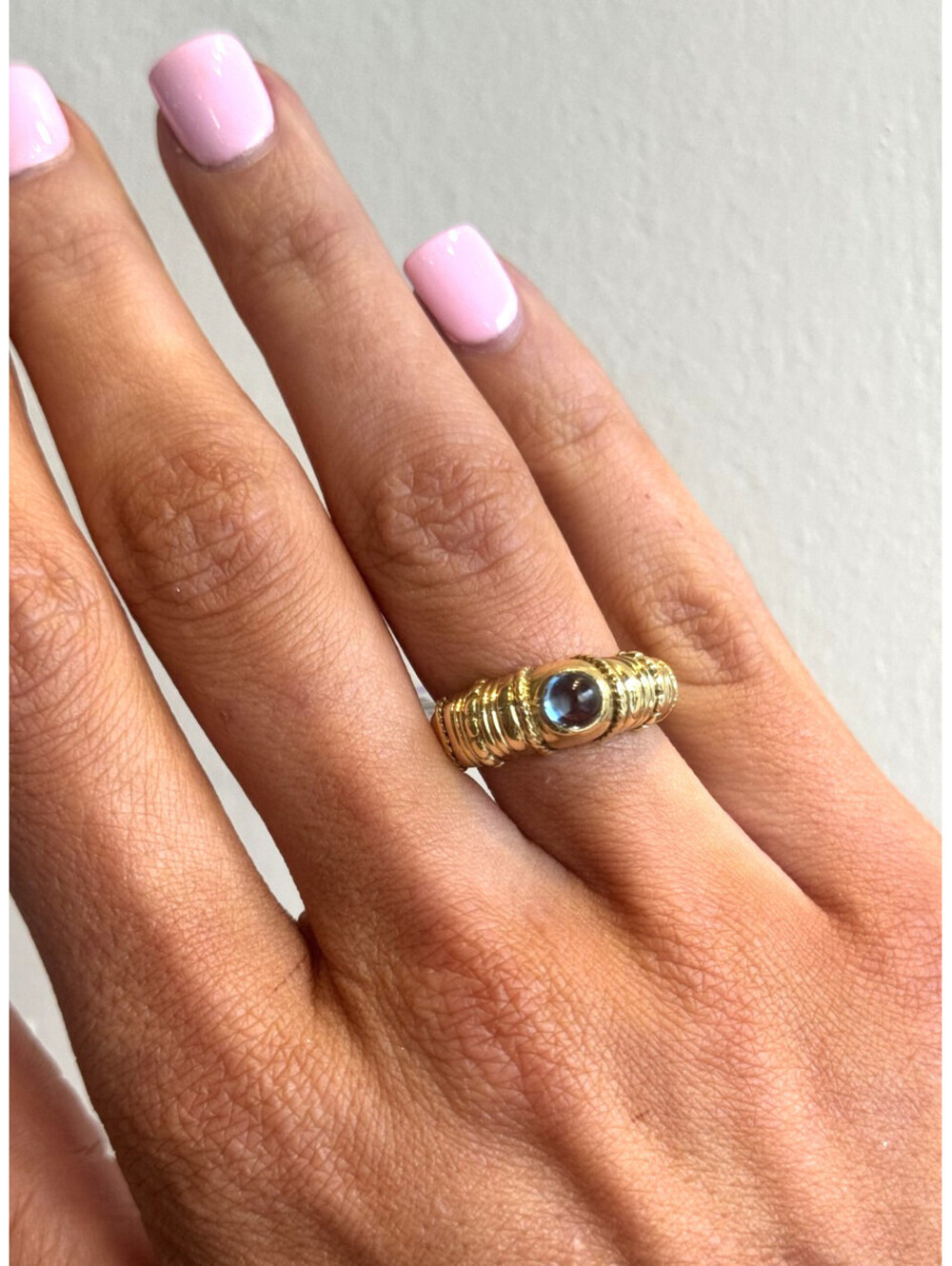 18K YELLOW GOLD RING WITH AQUAMARINE